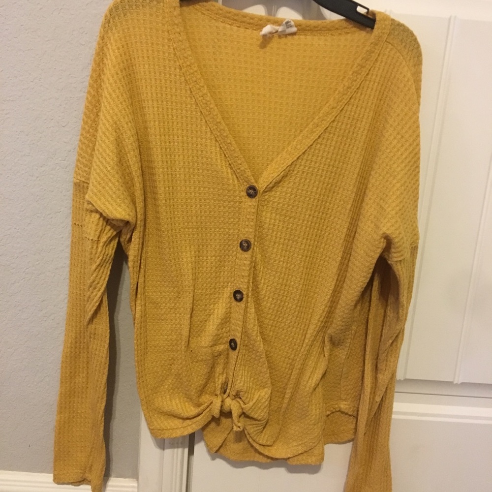 Tillys sweater